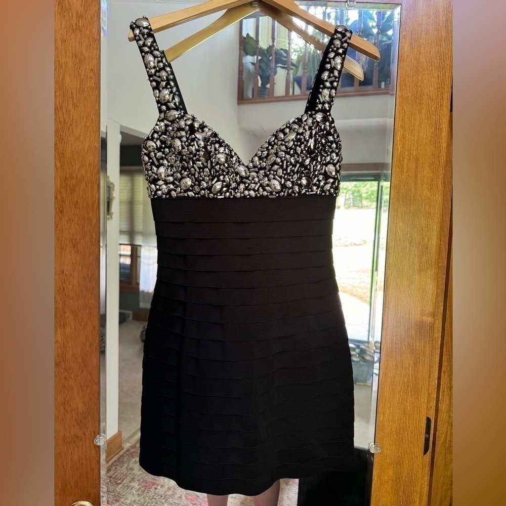 SHERRI HILL Womens Beaded BODYCON black party dress Size 6 EUC